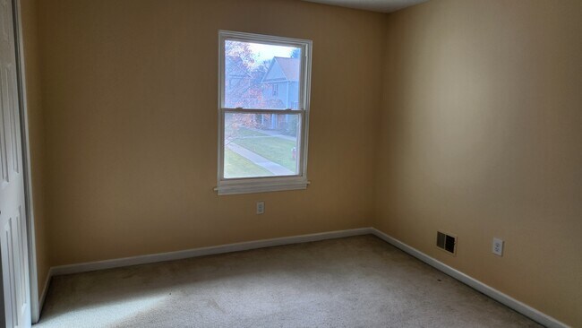2nd bedroom - 1200 Hillside Ave