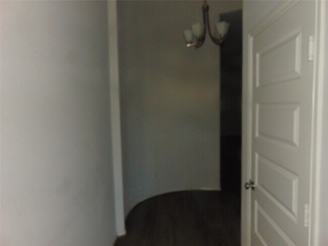 Building Photo - 24978 Tidmor Ln