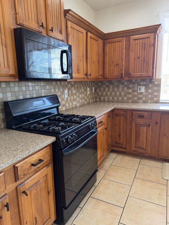 Building Photo - Coming Soon – Beautifully Upgraded North Valleys Rental!