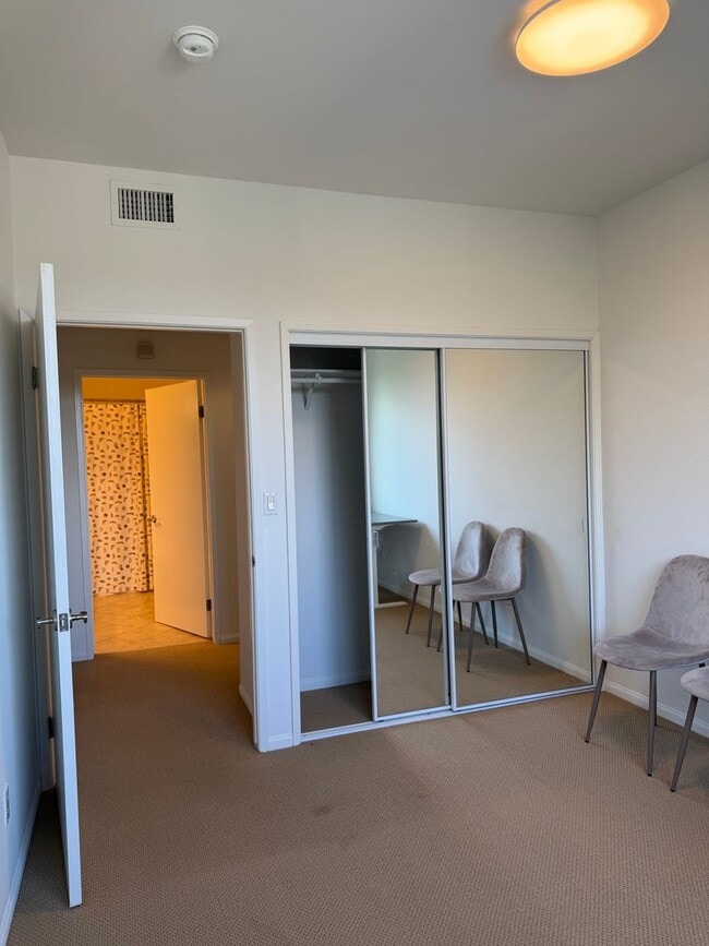Building Photo - 2Bed - 2Bath Home