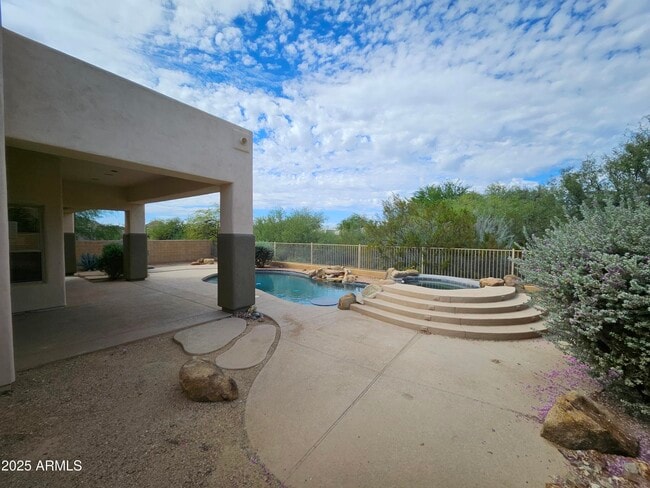 Building Photo - 11290 E Whitethorn Dr