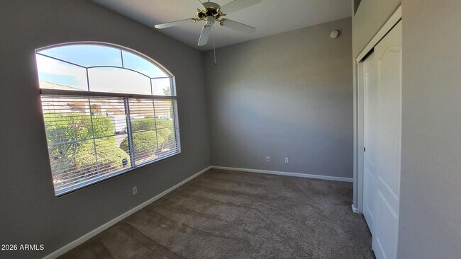 Building Photo - 453 W Larona Ln