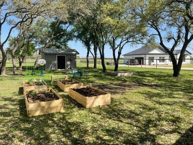 Building Photo - 6315 Beau Allen Ct