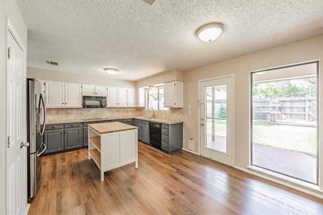 Building Photo - 3503 Cotillion Dr