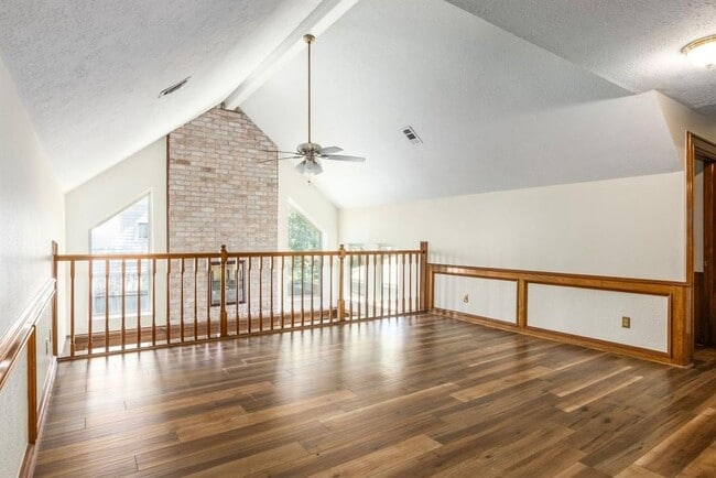 Building Photo - 13618 Jessica Ln