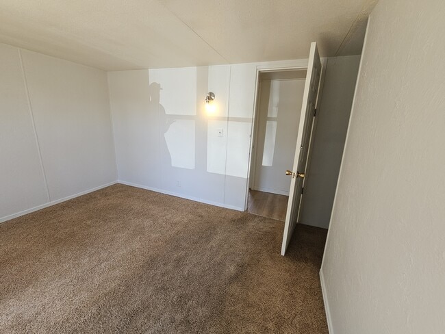 Building Photo - 89 Homestead Dr