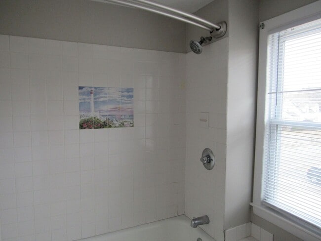 Building Photo - Dracut Beautiful 5 Bedroom Apartment Ready for Occupancy!!