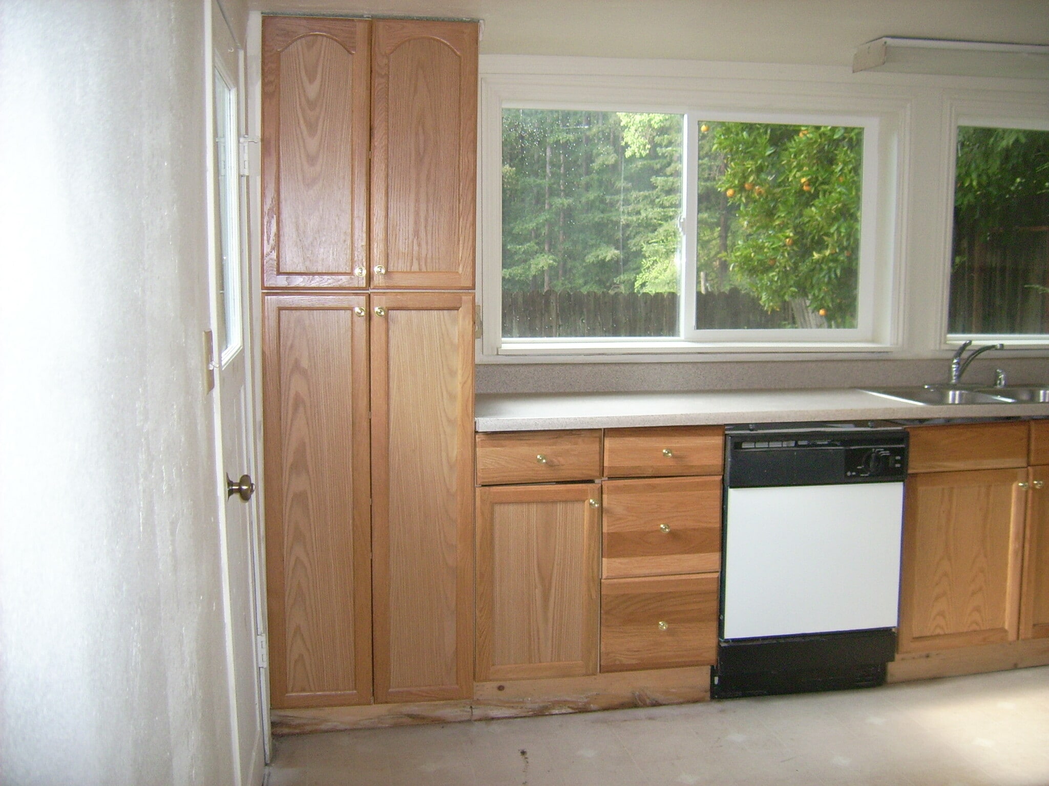 Building Photo - 10600 West Dr