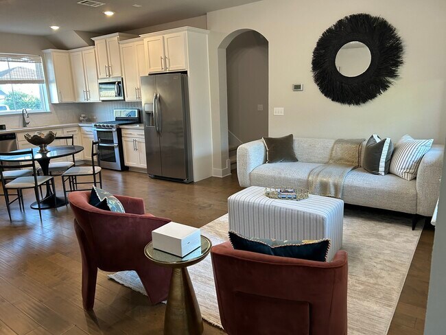 Building Photo - 142 Volterra Ln