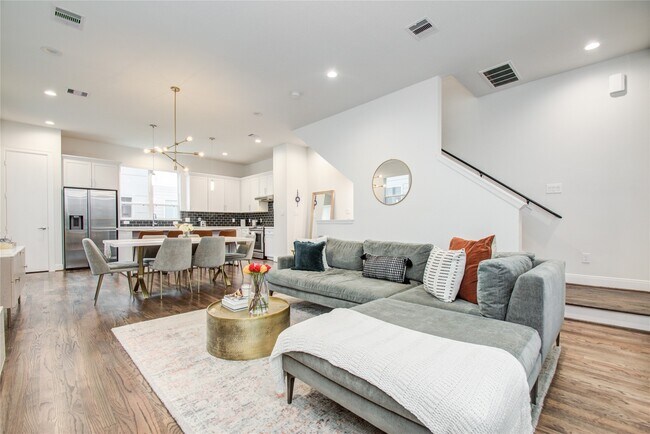 Building Photo - 2717 Eado Grove Ln