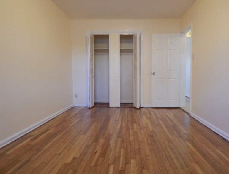 Building Photo - 10217 Avenue K