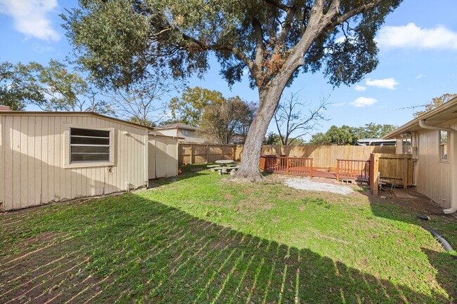 Building Photo - 1014 Three Forks Dr