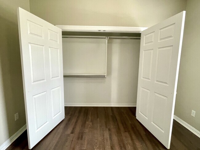 Building Photo - 4904 Caddo Creek Ct