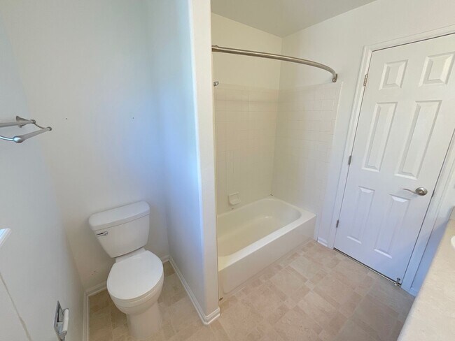 Building Photo - 7168 Prairie Wind Dr