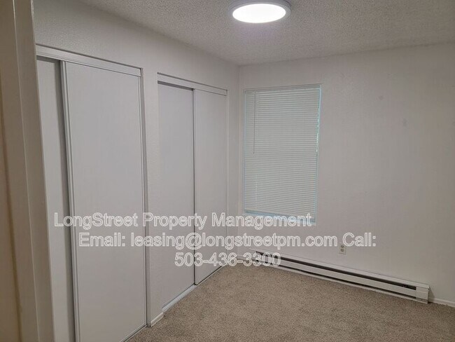 Building Photo - 3151 N Shore Dr SE