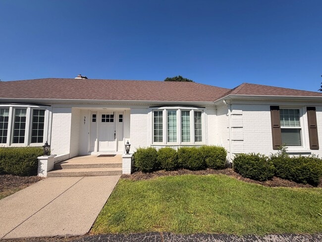 Building Photo - Forest Hill Schools - executive home