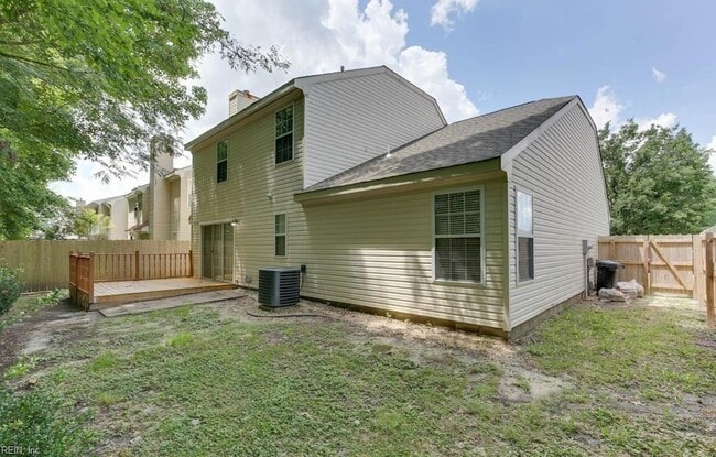 Building Photo - 1133 Lady Ashley Dr