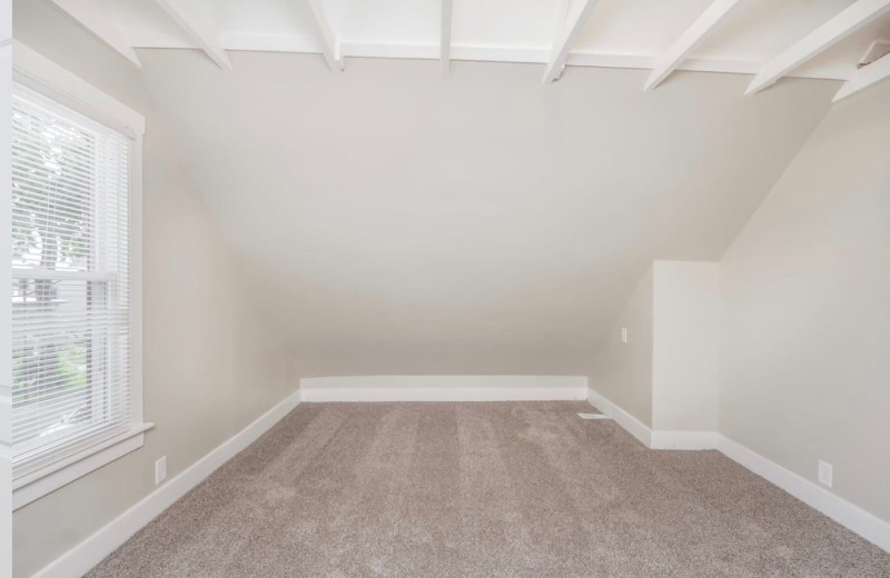 Building Photo - 4431 N Marmora Ave