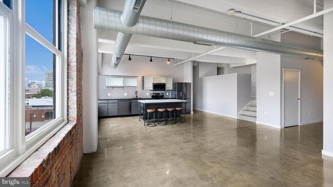 Building Photo - 444 N 4th St