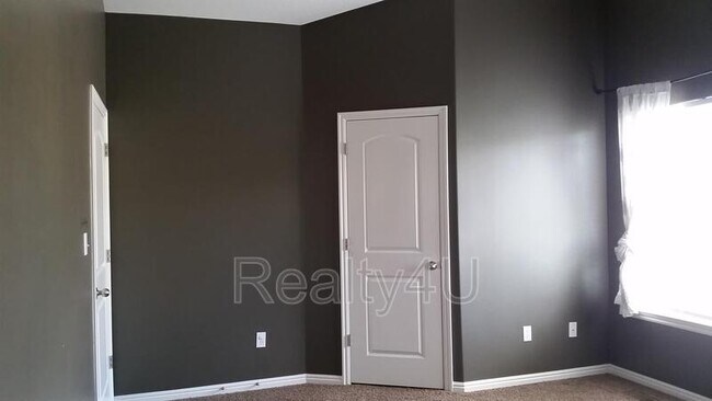 Building Photo - 723 S 1525 W