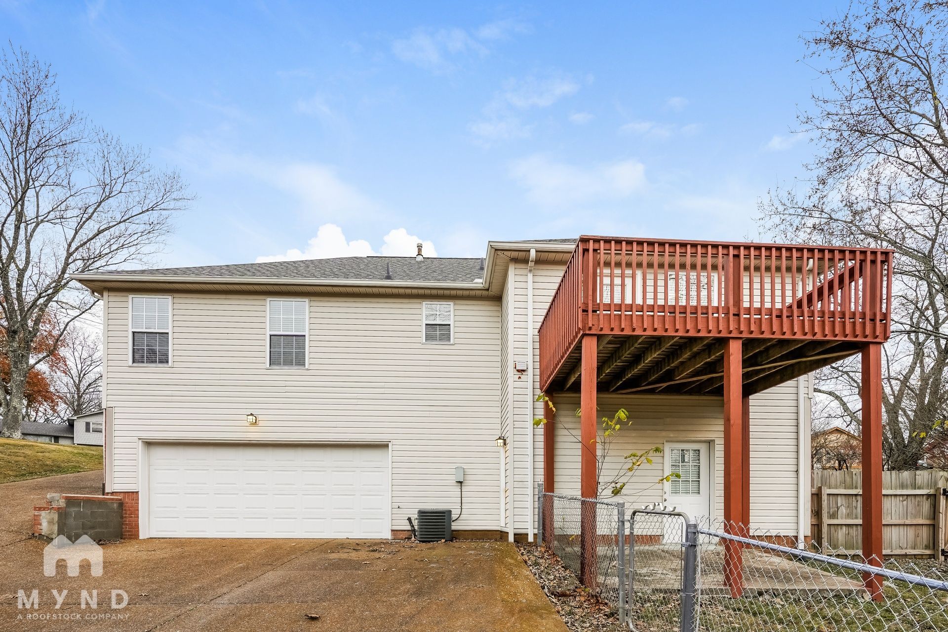 Building Photo - 252 Cedarview Dr