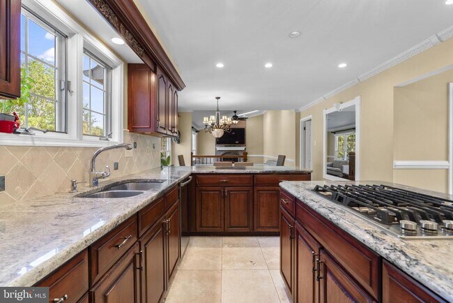 Building Photo - 10211 Brightstone Pl