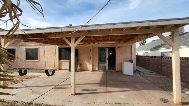 Building Photo - SIERRA SUNRISE - Whiton St.