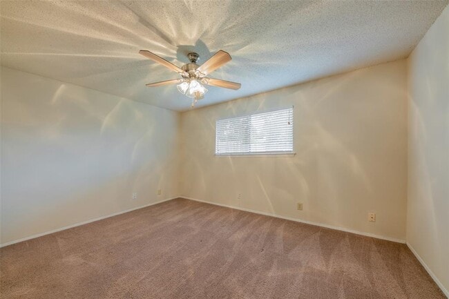 Building Photo - 2605 Brickford Cove