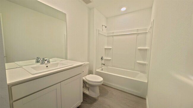 Building Photo - 16806 Old Wagon Wy