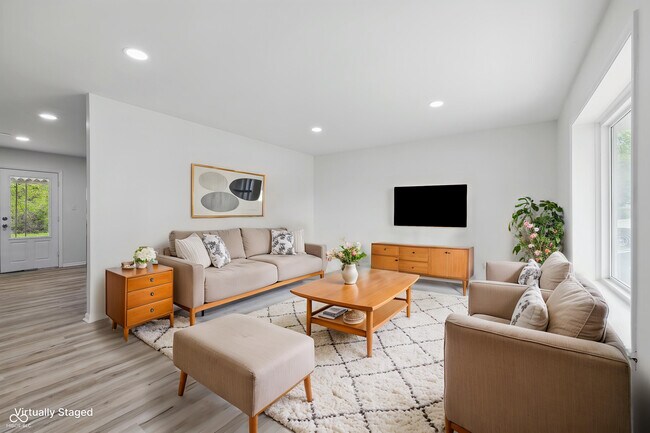Building Photo - 1116 Heatherwood Dr