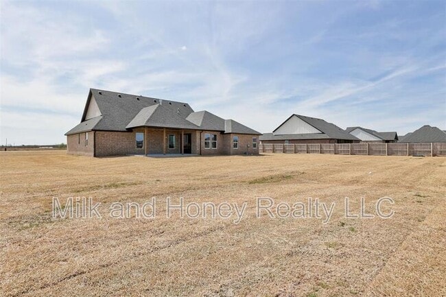 Building Photo - 1007 River View Dr