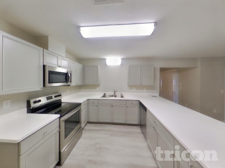 Building Photo - 13079 Spencer Ct