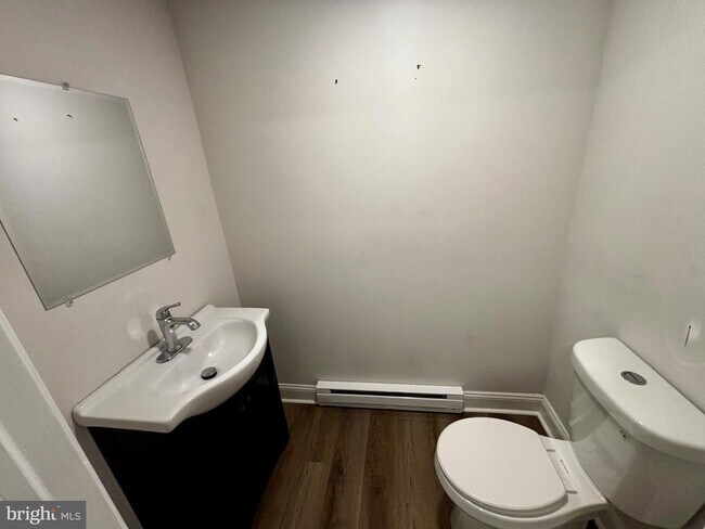 Building Photo - 4 3rd St