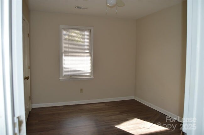 Building Photo - 309 Vance St