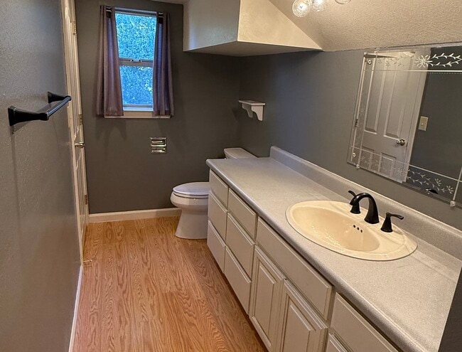 Building Photo - 4121 Northwood Dr