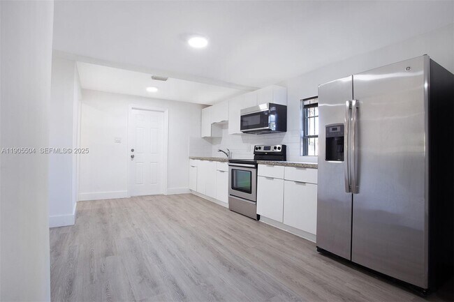 Building Photo - 1934 NW 92nd St