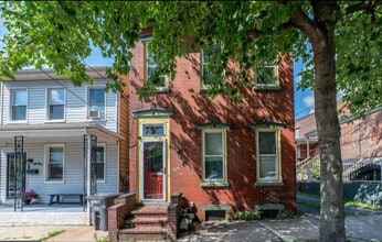 Building Photo - 151 Chestnut St