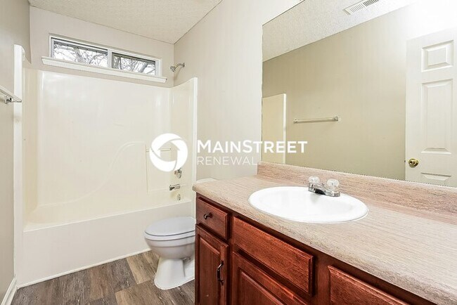 Building Photo - 3 Bedroom Pet-Friendly Home in McDonough, GA with Main Street Renewal