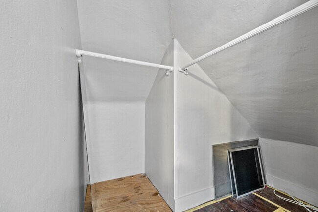 Building Photo - 507 N J St