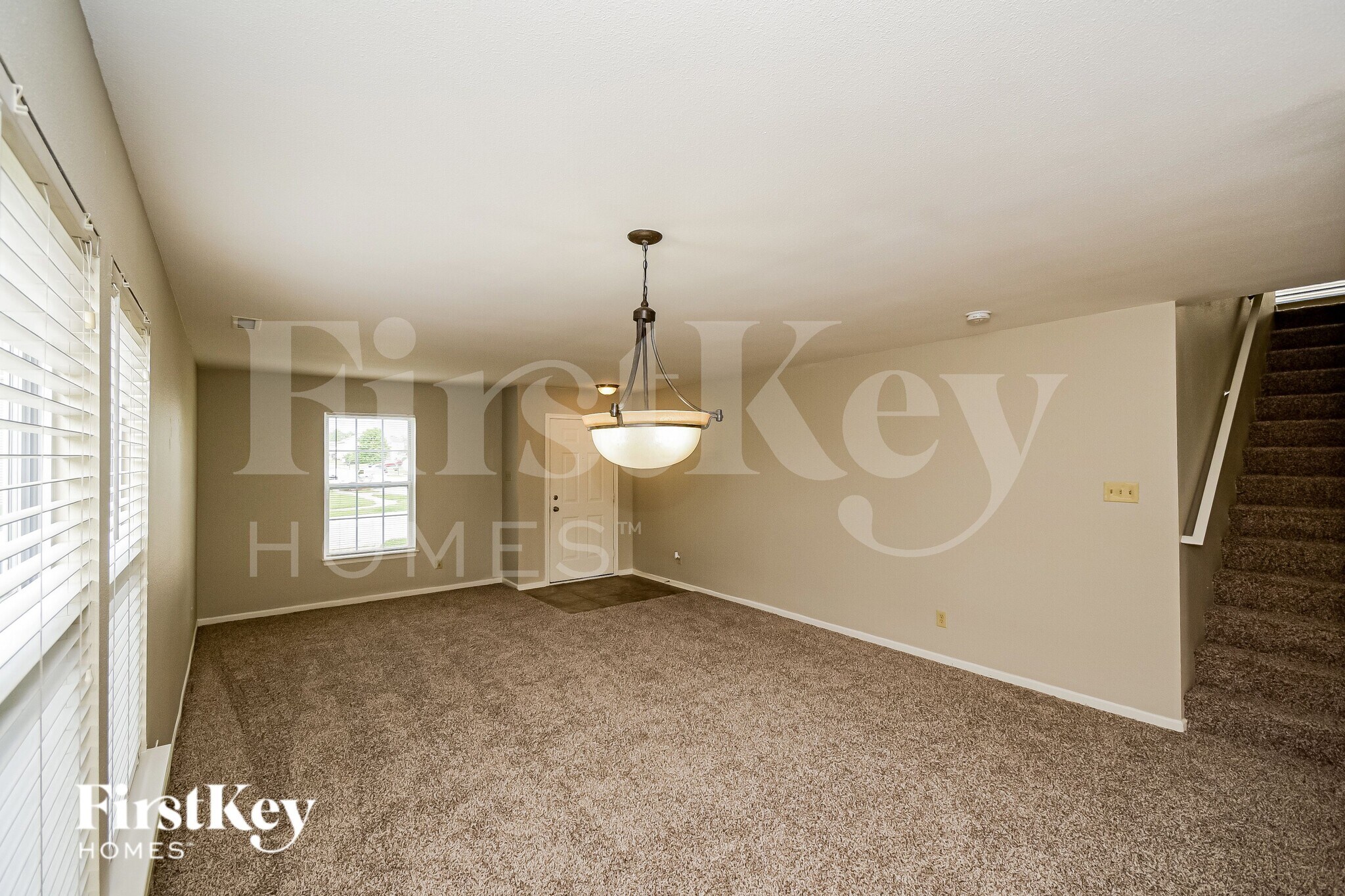 Building Photo - 4260 Arches Ct