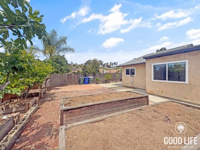 Building Photo - Renovated San Marcos Home with Fruit Trees & Large Yard