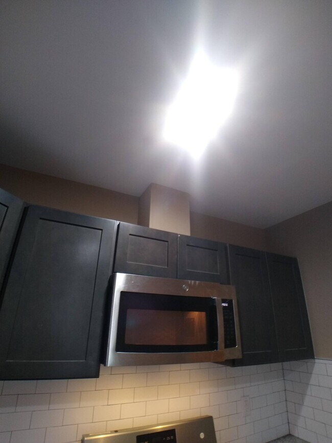 Building Photo - 45 N 59th St