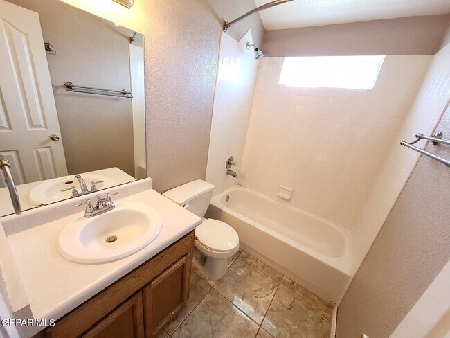 Building Photo - 7532 Plaza Taurina Dr