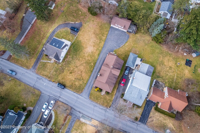 Building Photo - 517 Highland Ave