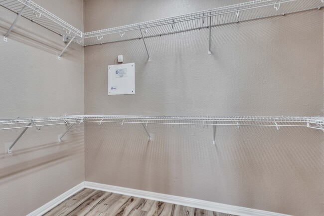 Building Photo - 1260 Arbor Knot Dr