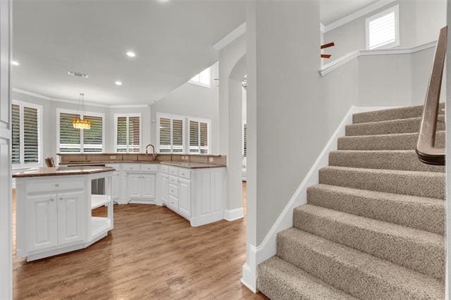 Building Photo - 2202 Southern Oaks Dr