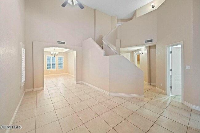 Building Photo - 5572 Ignacio Frias Dr