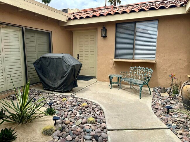 Building Photo - 430 Sierra Madre S