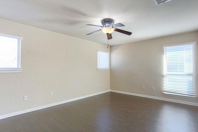 Building Photo - 1202 Morrow St