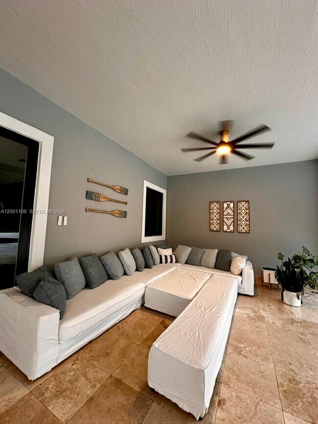 Building Photo - 223 NW 129th Ave